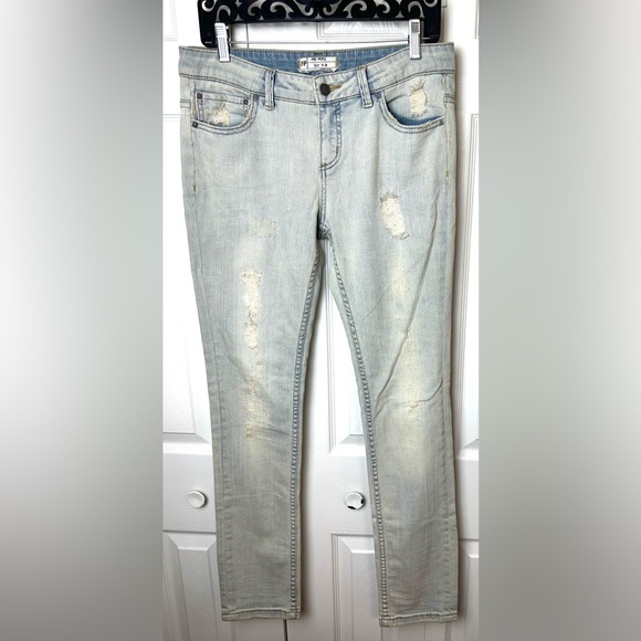 FREE PEOPLE Distressed Denim Mid Rise Jeans Light Wash Straight Slim Leg FP - Picture 1 of 12